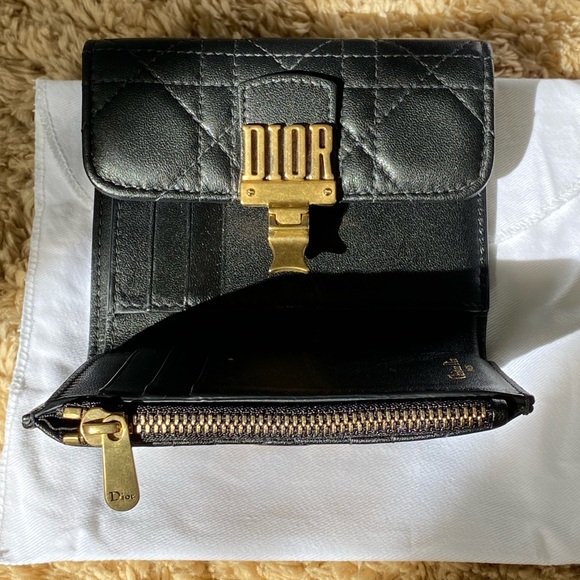 NEW Dior Black Cannage Dior Addict Trifold Wallet - Lambskin Leather Genuine - Picture 3 of 8